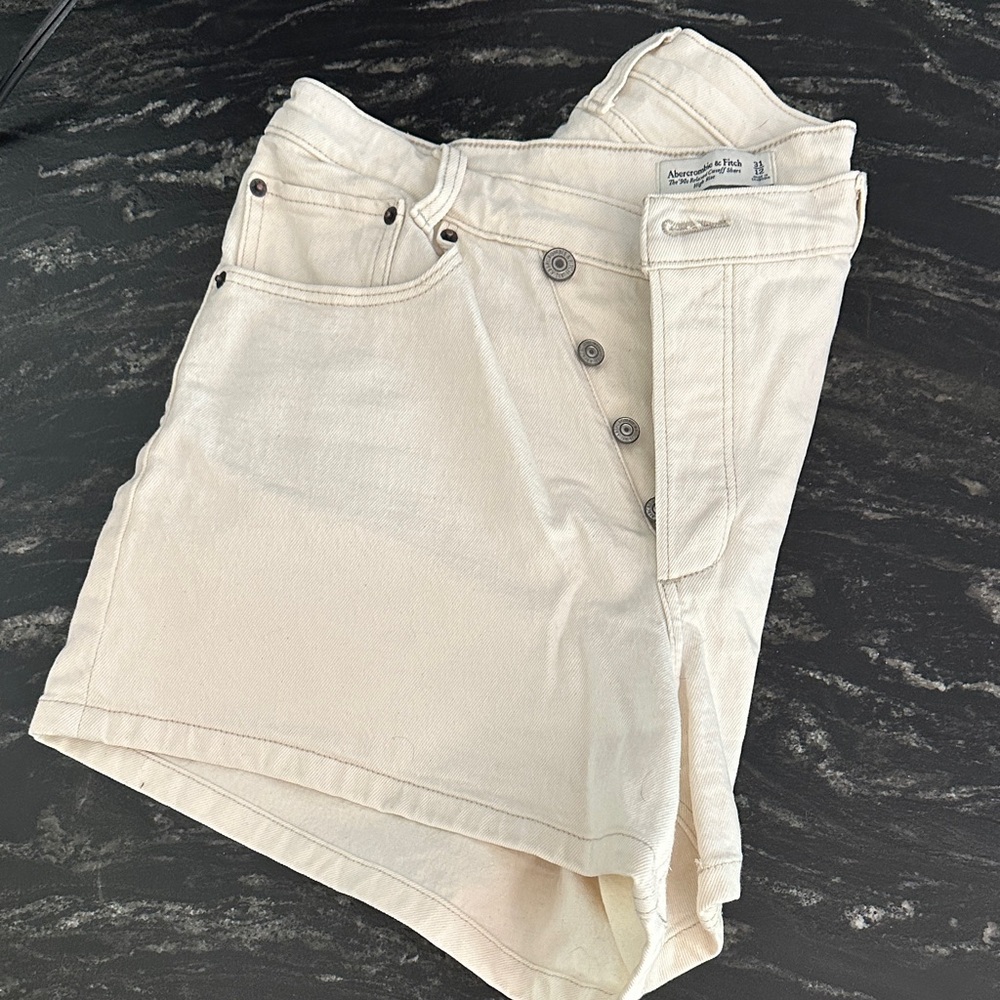 Abercrombie & Fitch Off-White Button Shorts